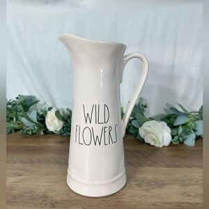 Rare - Rae Dunn WILD FLOWERS pitcher